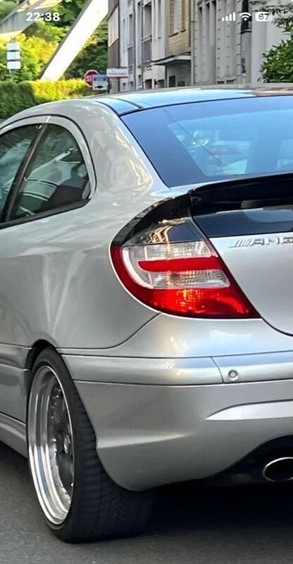 Silber Gebraucht 2004 Mercedes 230 Style Coupé | 4.950 € - Bild 1/4