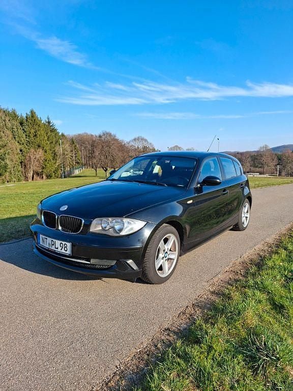 Gebraucht BMW 116 116 PS (85 kW) 2008 Schwarz Kleinwagen