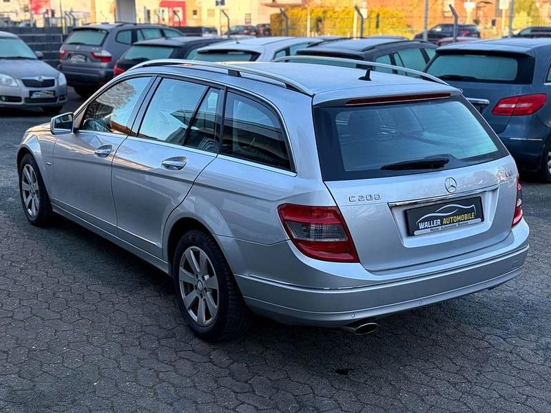 Gebraucht Mercedes C200 184 PS (135 kW) 2011 Silber Kombi