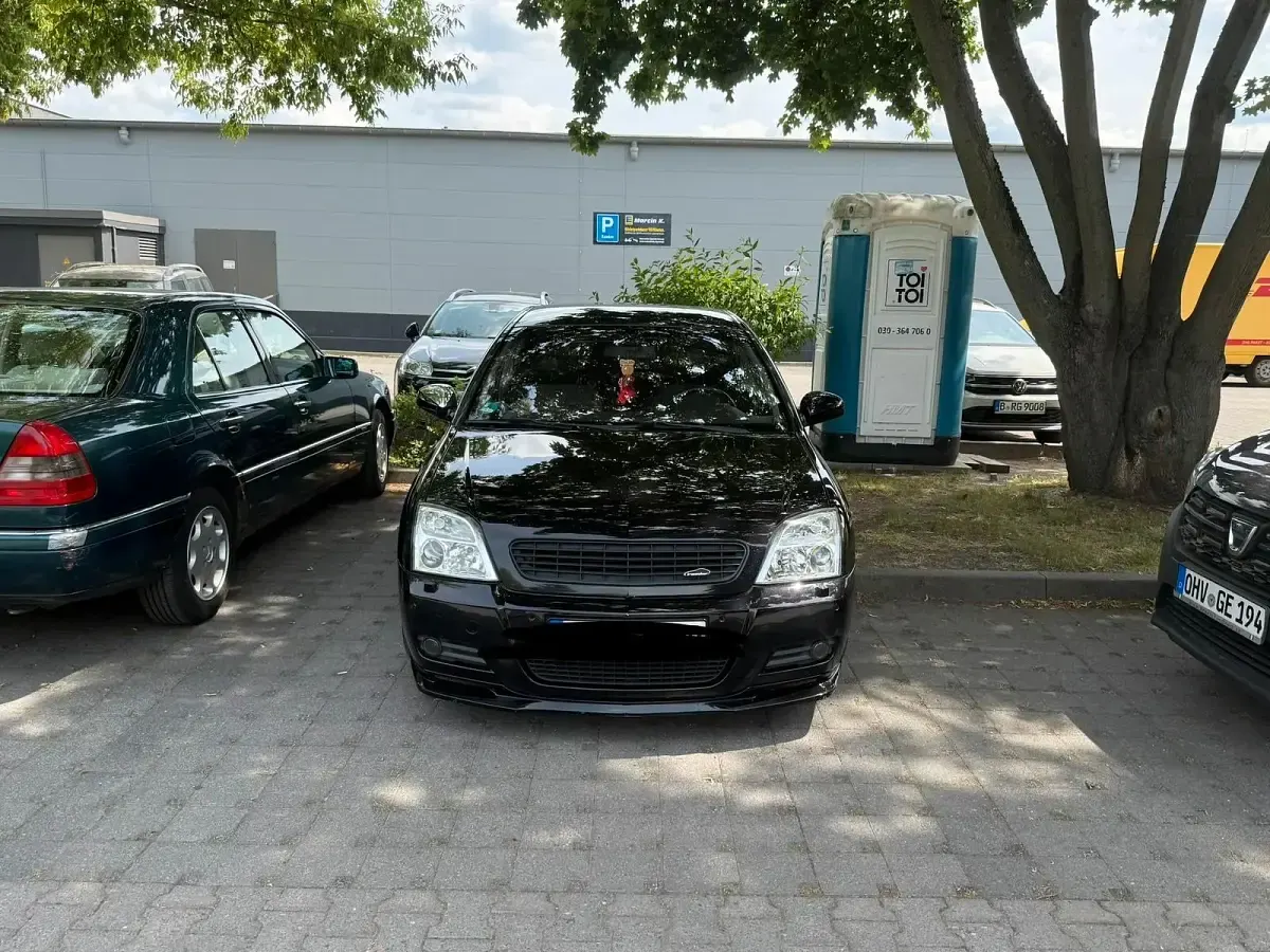 Gebraucht Opel Vectra 211 PS (155 kW) 2003 Schwarz Limousine
