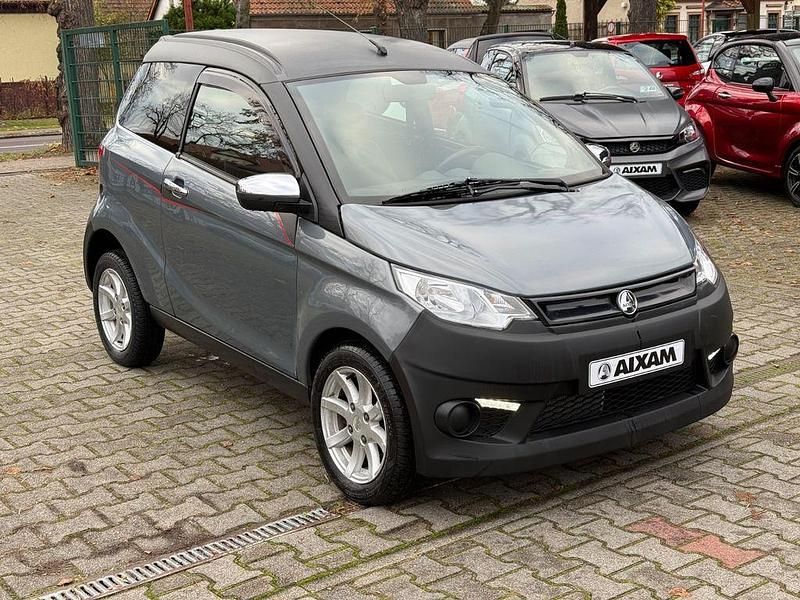 Grau Gebraucht 2017 Aixam Crossline Kleinwagen | 10.999 € (Fairer Preis) - Bild 1/4