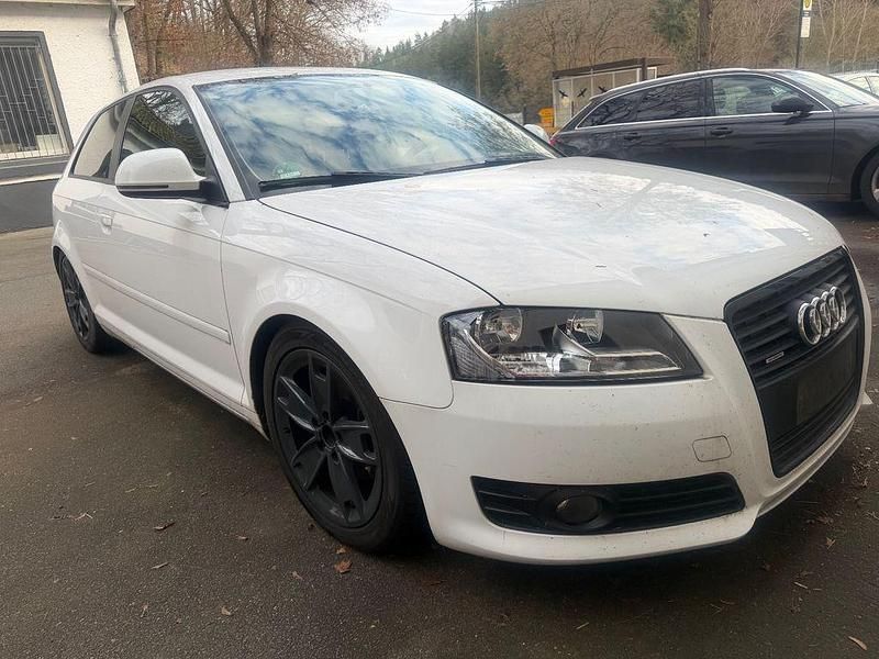 Gebraucht Audi A3 Attraction 160 PS (117 kW) 2008 Weiß Limousine