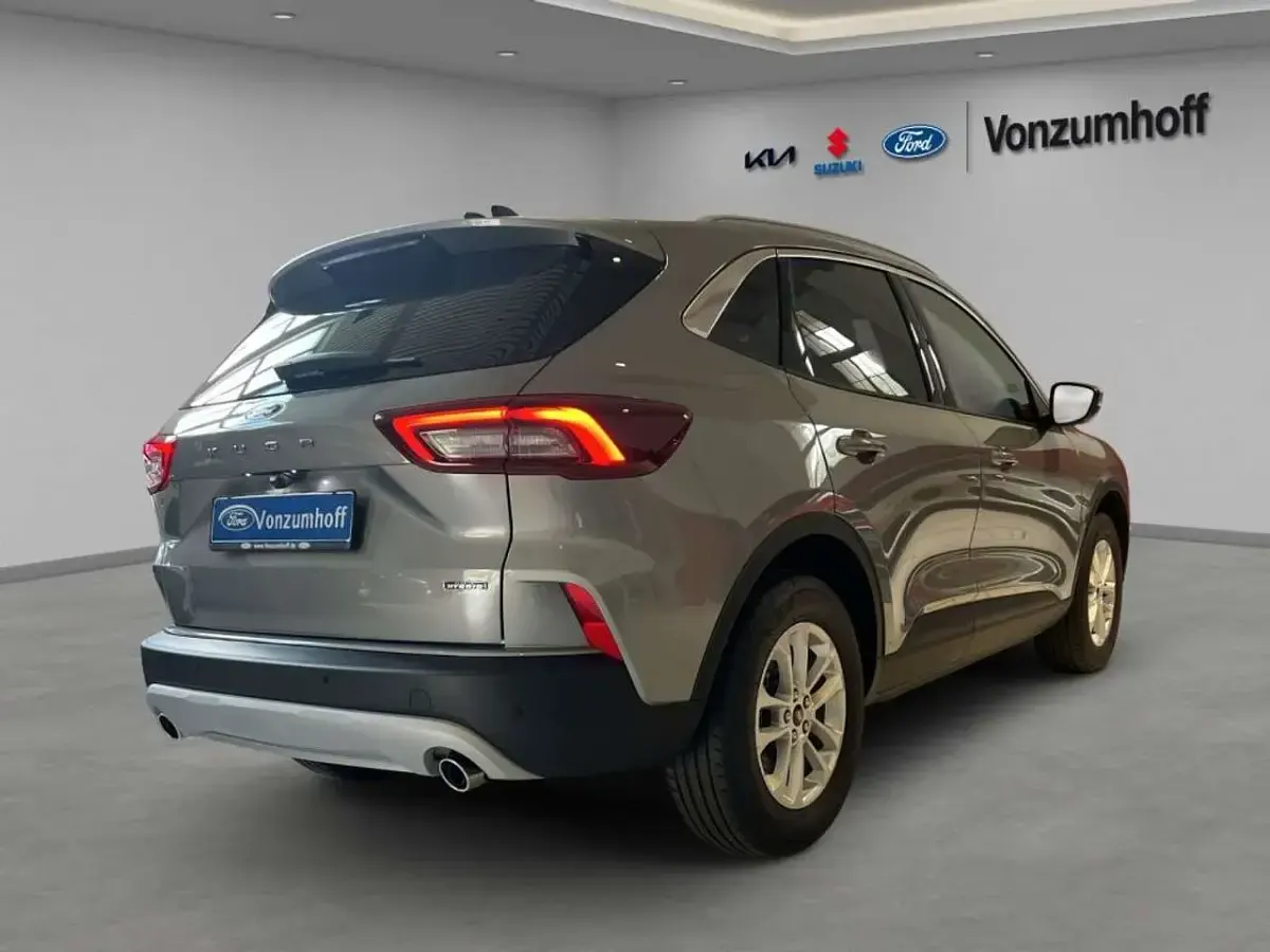 Gebraucht Ford Kuga Titanium 242 PS (177 kW) 2024 Grau metallic SUV