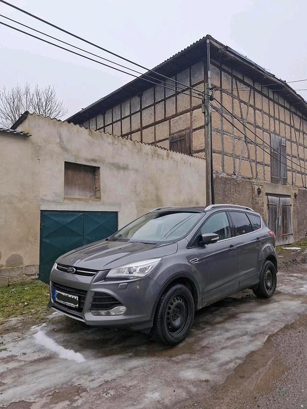 Gebraucht Ford Kuga Titanium 163 PS (119 kW) 2013 Grau SUV