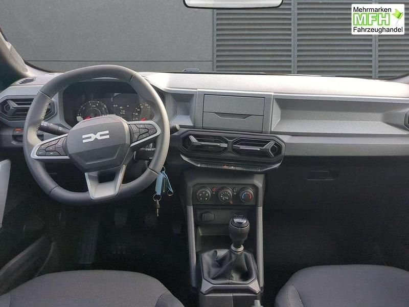 Neu Dacia Duster Essentiel 101 PS (74 kW) 2025 Arktisweiß SUV