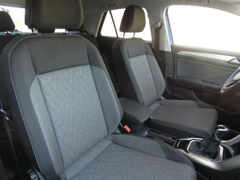 Gebraucht VW T-Roc Move 116 PS (85 kW) 2024 Ravennablau SUV