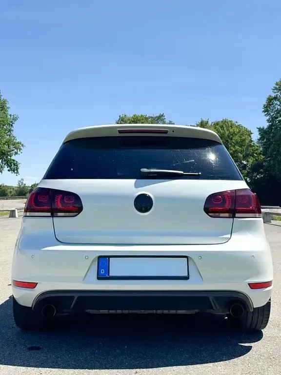 Gebraucht VW Golf VI GTI 211 PS (155 kW) 2011 Weiß Kleinwagen
