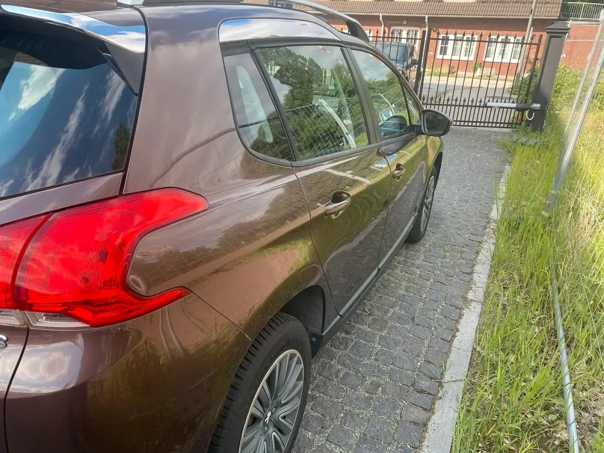 Gebraucht Peugeot 2008 82 PS (60 kW) 2013 Braun SUV