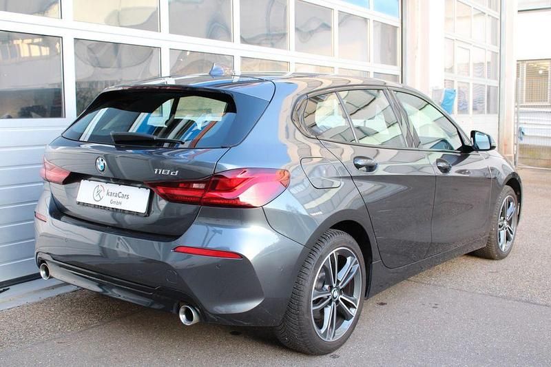 Gebraucht BMW 118 Sport Line 150 PS (110 kW) 2021 Grau Kleinwagen