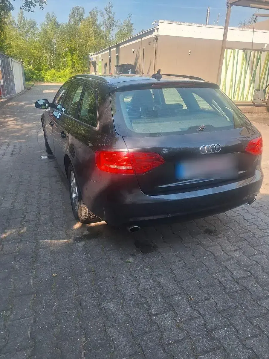 Gebraucht Audi A4 Ambiente 245 PS (180 kW) 2012 Schwarz Kombi