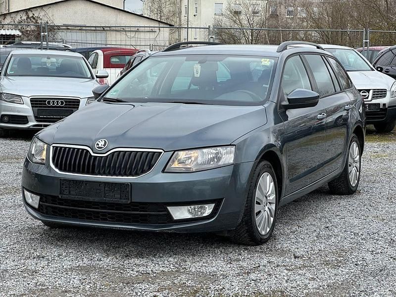 Gebraucht Skoda Octavia Ambition 150 PS (110 kW) 2015 Grau Kleinwagen