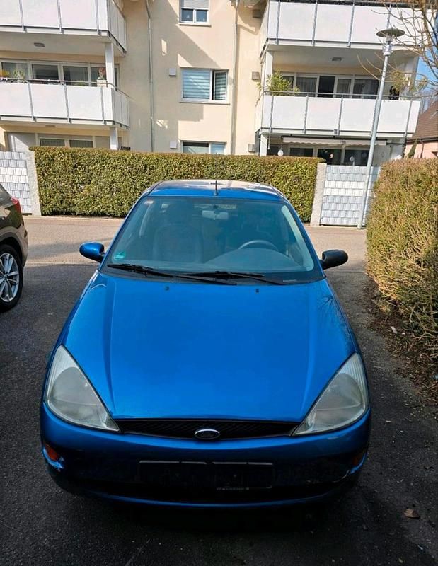 Gebraucht Ford Focus 115 PS (84 kW) 1999 Blau Limousine
