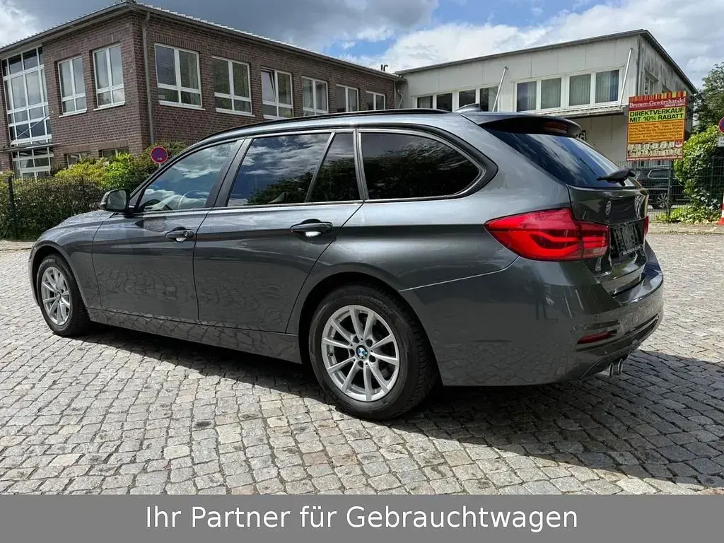Gebraucht BMW 320 Advantage 190 PS (139 kW) 2018 Grau Limousine