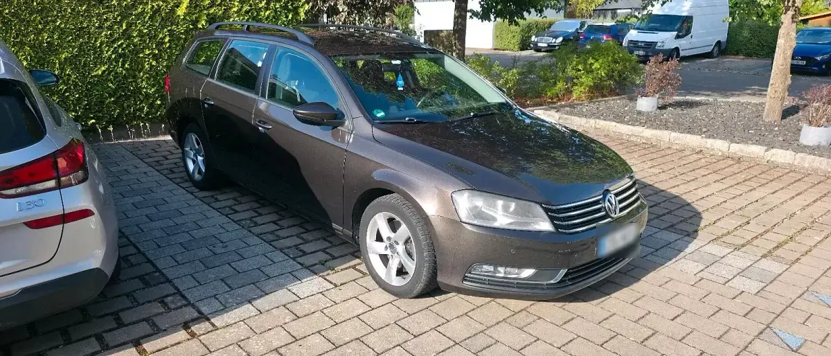 Gebraucht VW Passat 140 PS (102 kW) 2013 Braun Kombi
