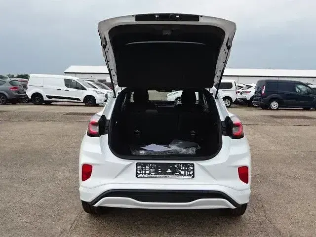 Gebraucht Ford Puma ST-Line 125 PS (91 kW) 2025 Frozen white SUV