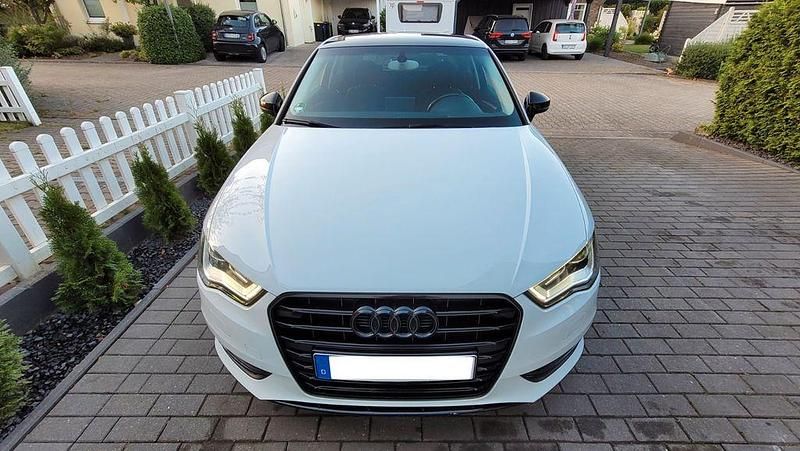 Gebraucht Audi A3 125 PS (91 kW) 2014 Weiß Limousine