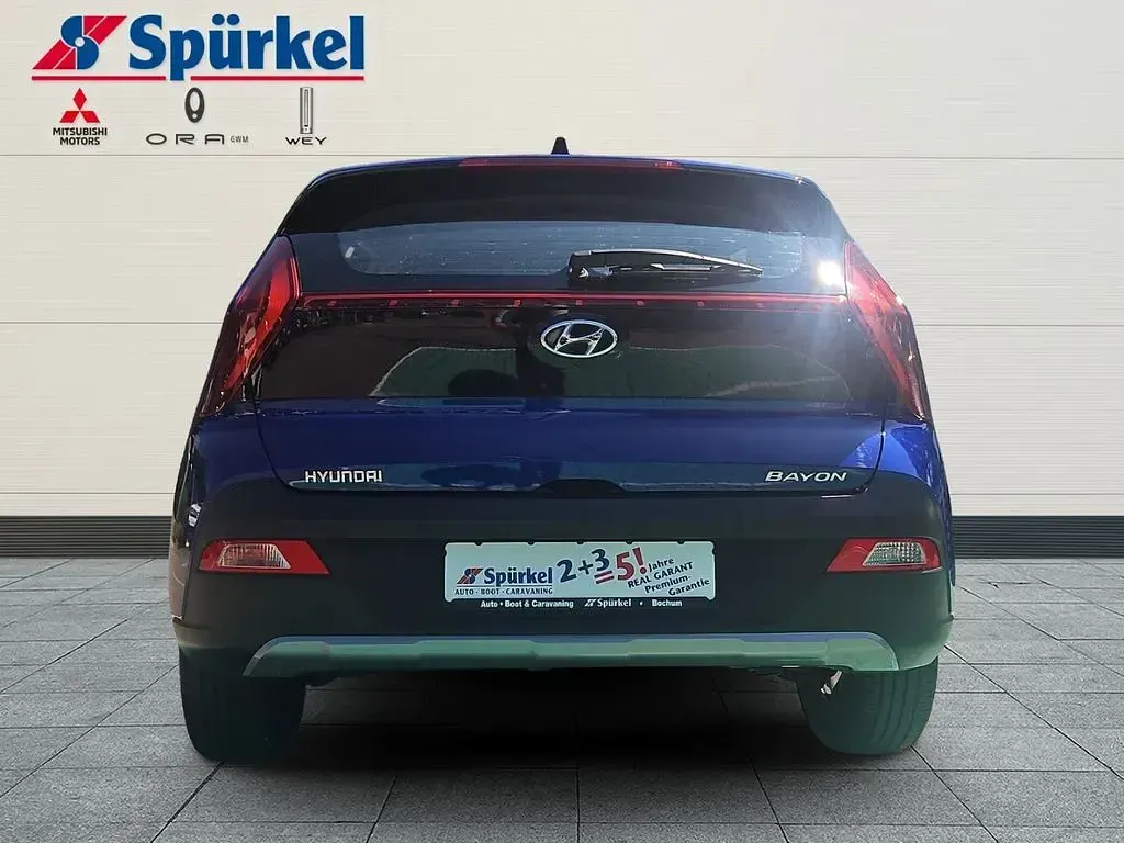 Gebraucht Hyundai Bayon Intro Edition 101 PS (74 kW) 2022 Blau SUV
