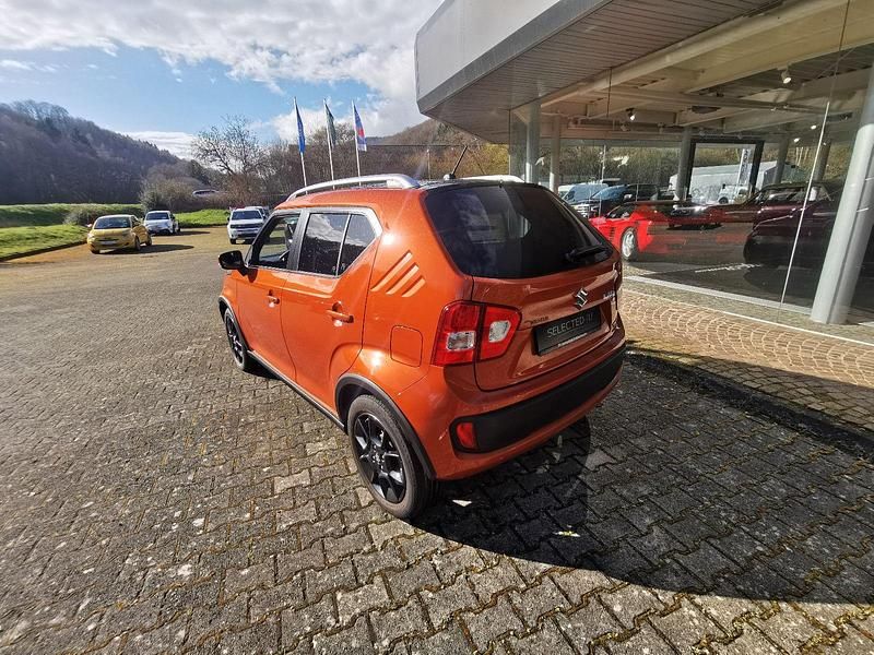 Second-hand Suzuki Ignis 90 CP (66 kW) 2017 Portocaliu SUV
