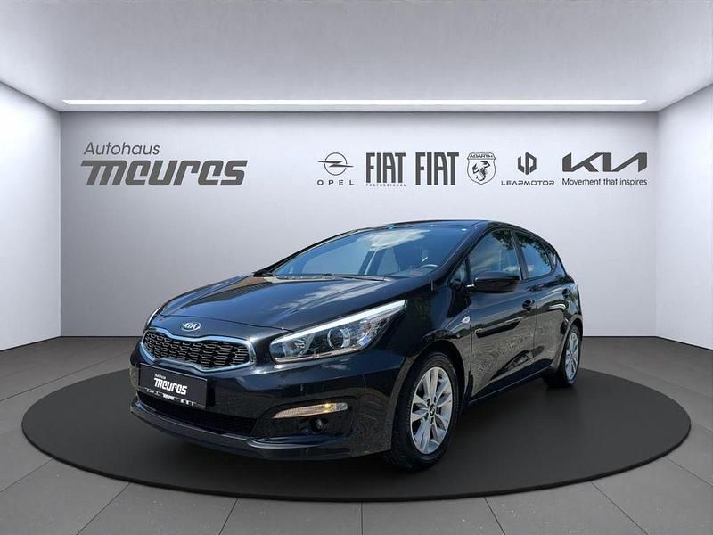 1k) zilinaschwarz met. (schwarz Gebraucht 2016 Kia Ceed Edition 7 Limousine | 10.988 € (Etwas zu teuer) - Bild 1/4