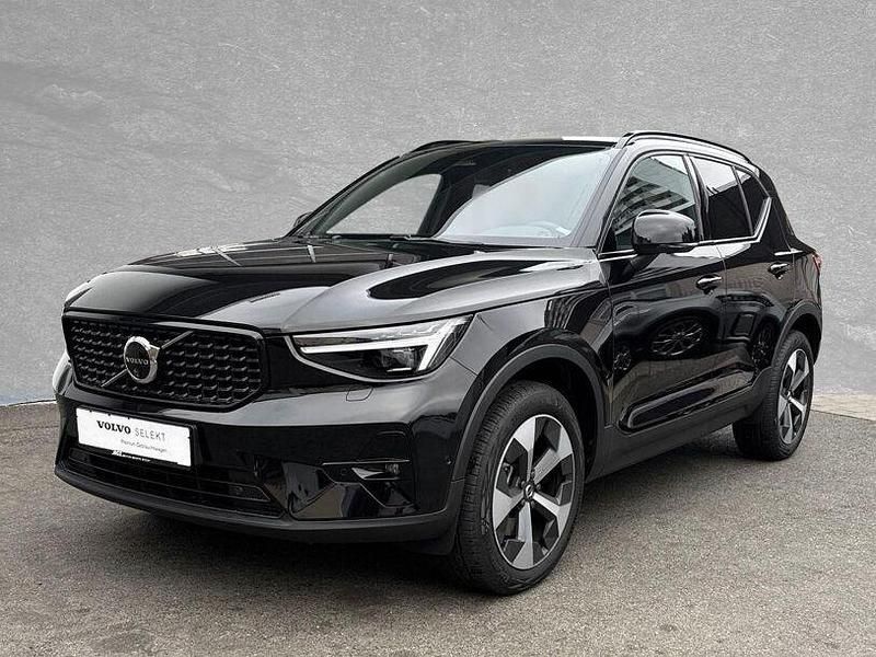 Gebraucht Volvo XC40 Plus 197 PS (144 kW) 2024 Onyx black SUV