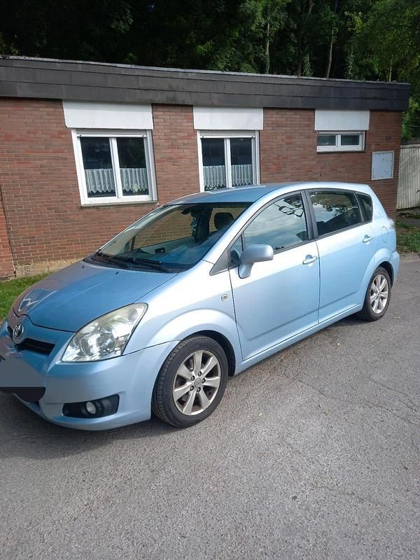 Blau Gebraucht 2008 Toyota Verso Van / Kleinbus | 3.600 € (Fairer Preis) - Bild 1/4