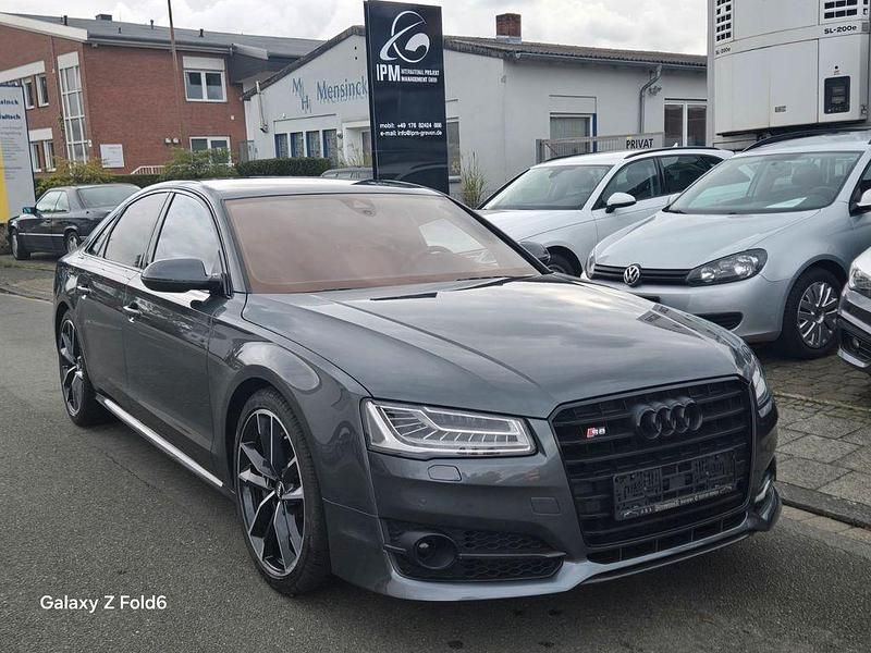 Grau Gebraucht 2017 Audi S8 Sport Limousine | 45.600 € (Fairer Preis) - Bild 1/4