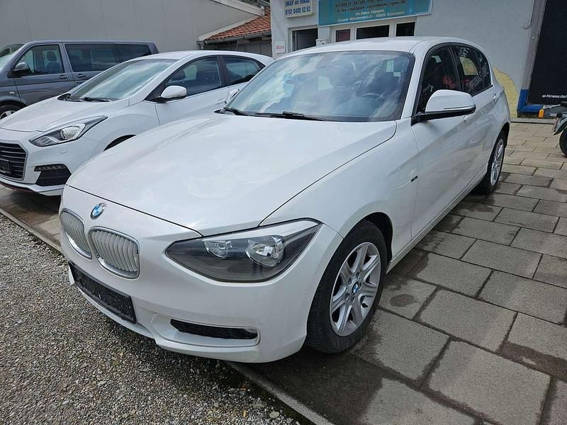 Gebraucht BMW 116 136 PS (100 kW) 2012 Weiß Kleinwagen