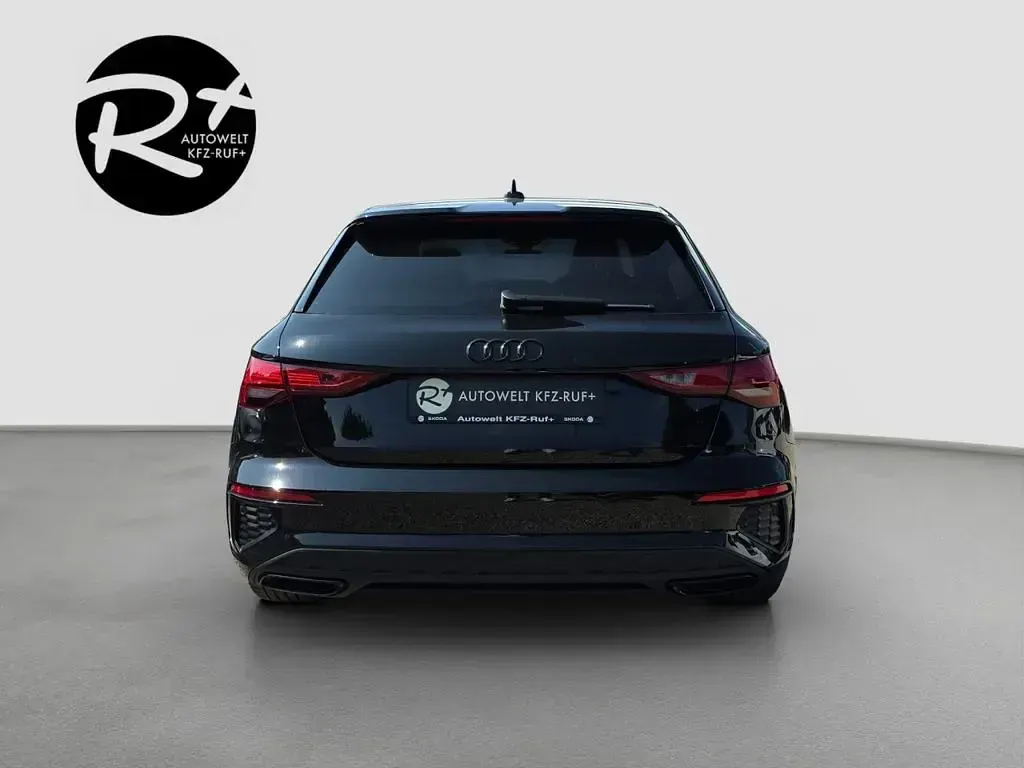 Gebraucht Audi A3 S-Line 150 PS (110 kW) 2022 Schwarz Limousine
