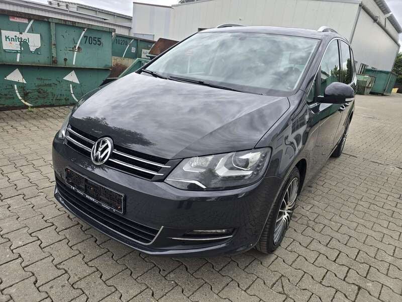 Uranograu Gebraucht 2012 VW Sharan Highline Van / Kleinbus | 10.999 € (Guter Preis) - Bild 1/4