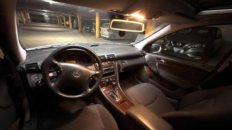 Gebraucht Mercedes C180 Elegance 129 PS (94 kW) 2001 Grau Kombi