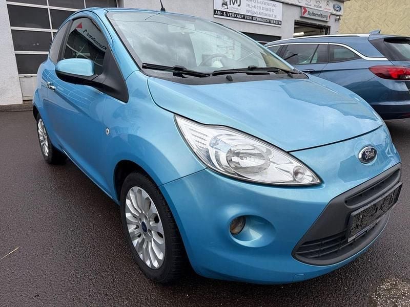 Gebraucht Ford Ka Titanium 69 PS (50 kW) 2014 Blau Kleinwagen