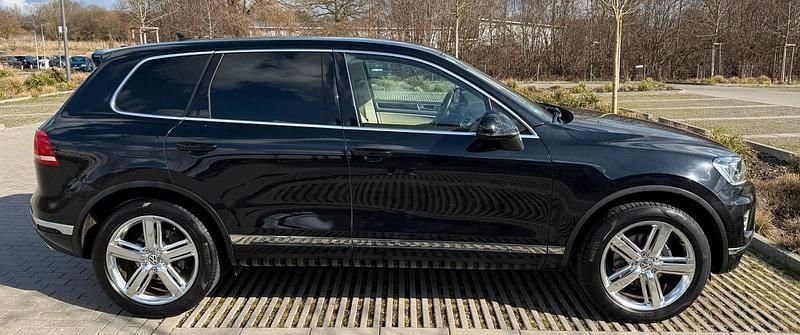 Gebraucht VW Touareg 262 PS (192 kW) 2015 Schwarz SUV