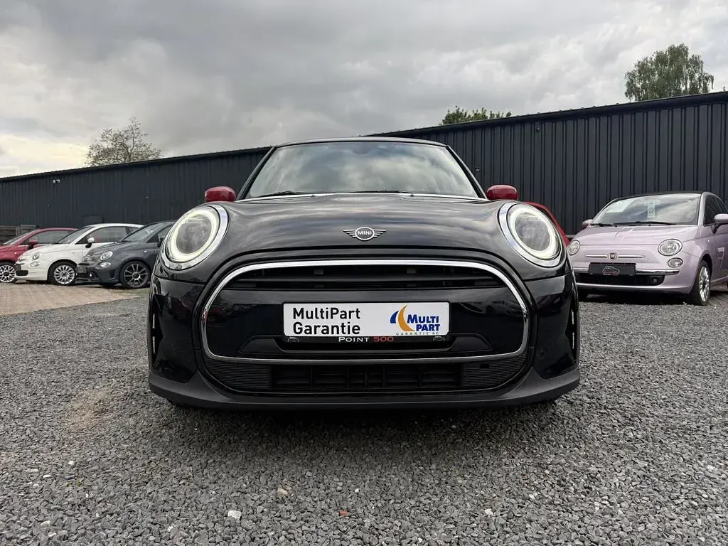 Occasion Mini ONE Essential 102 PK (75 kW) 2022 Zwart Hatchback