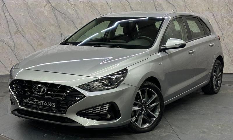 Gebraucht Hyundai i30 Trend 120 PS (88 kW) 2024 Grau Limousine