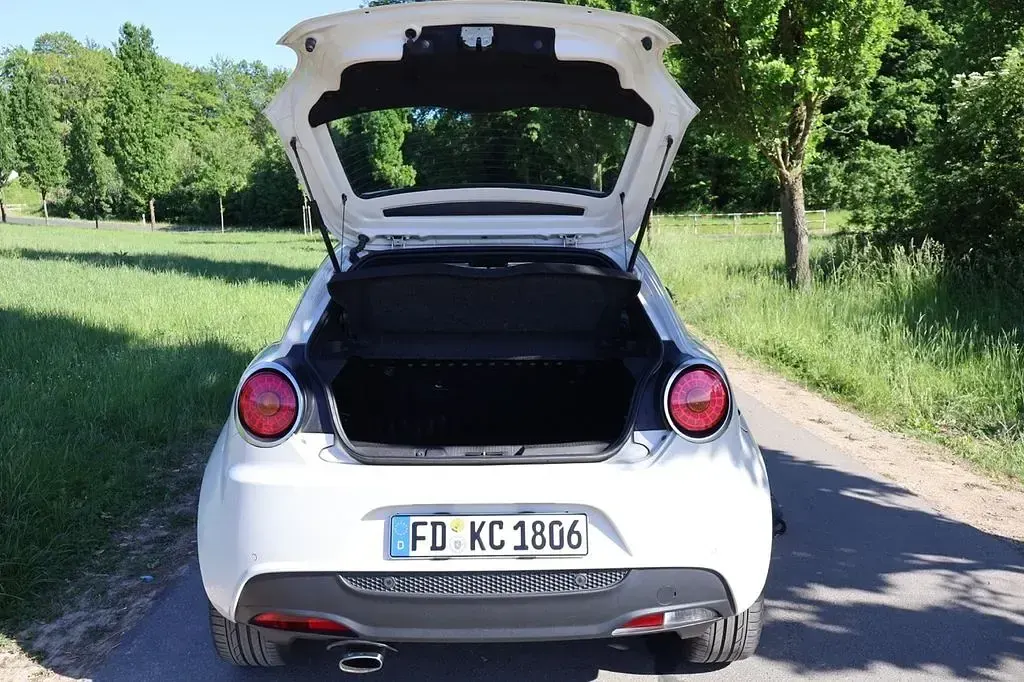 Gebraucht Alfa Romeo MiTo Turismo 105 PS (77 kW) 2014 Weiß Kleinwagen