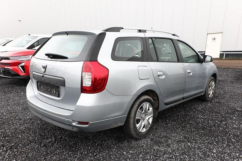 Gebraucht Dacia Logan Comfort 73 PS (53 kW) 2020 Highland grey metallic