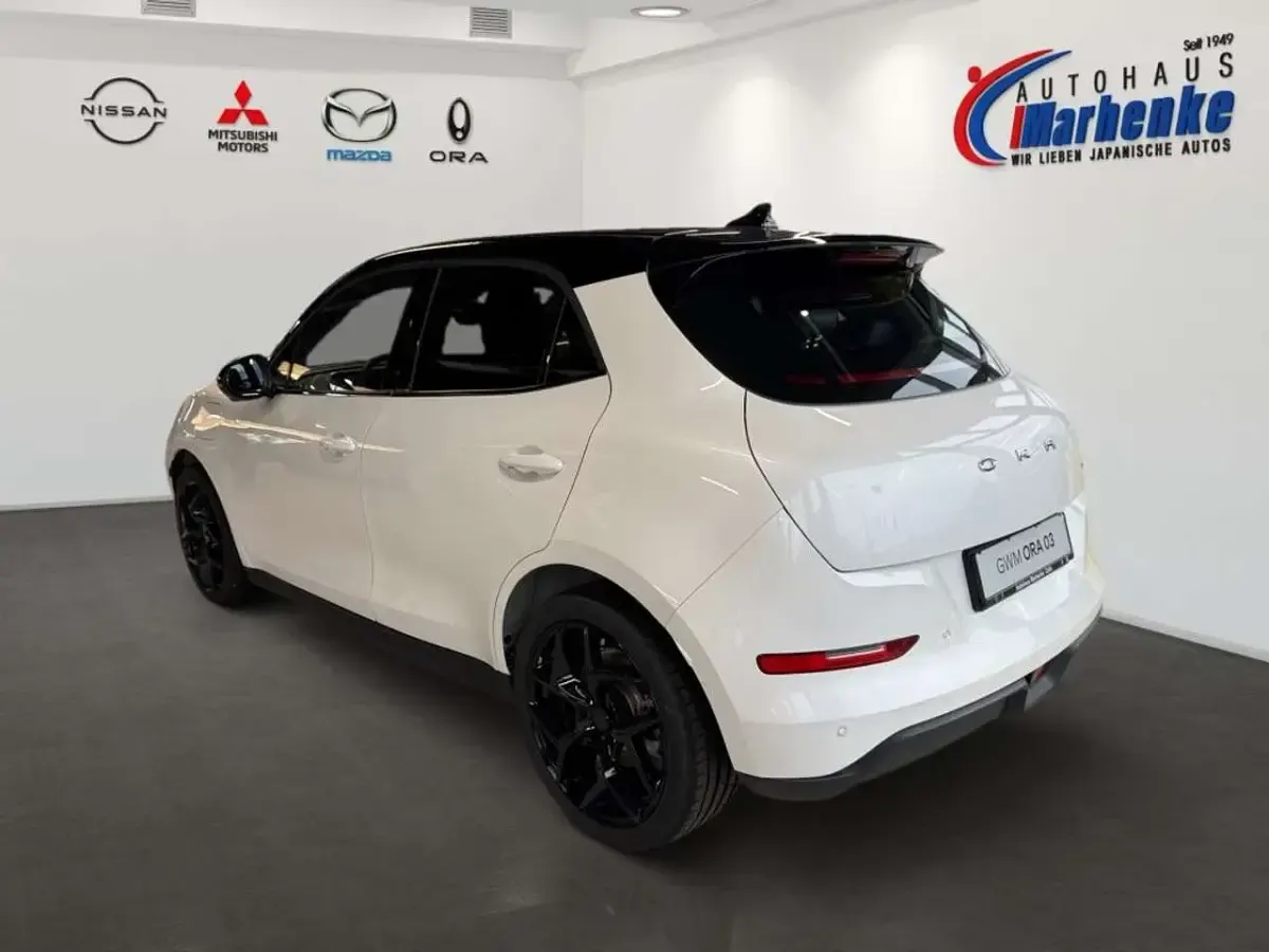 Gebraucht Ora Funky Cat 400 Pro 125 kW (171 PS) 2024 Moonlight white / starry black Kleinwagen