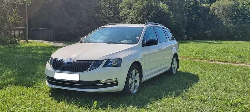 Weiß Gebraucht 2018 Skoda Octavia Style Kombi | 15.000 € (Fairer Preis) - Bild 1/4