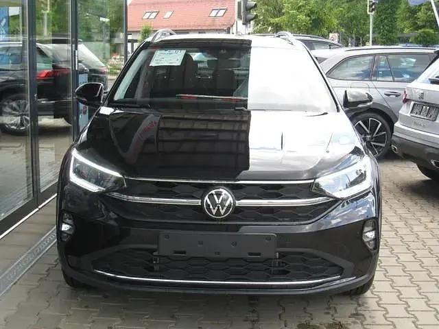Gebraucht VW Taigo Style 110 PS (80 kW) 2023 Deep black perleffekt/schwarz SUV