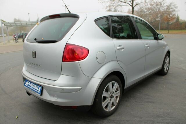 Gebraucht Seat Altea Stylance 105 PS (77 kW) 2004 Silber Van / Kleinbus