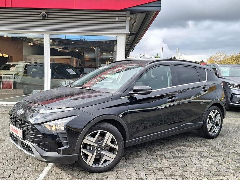 Schwarz Gebraucht 2022 Hyundai Bayon Trend SUV | 16.990 € (Guter Preis) - Bild 1/4