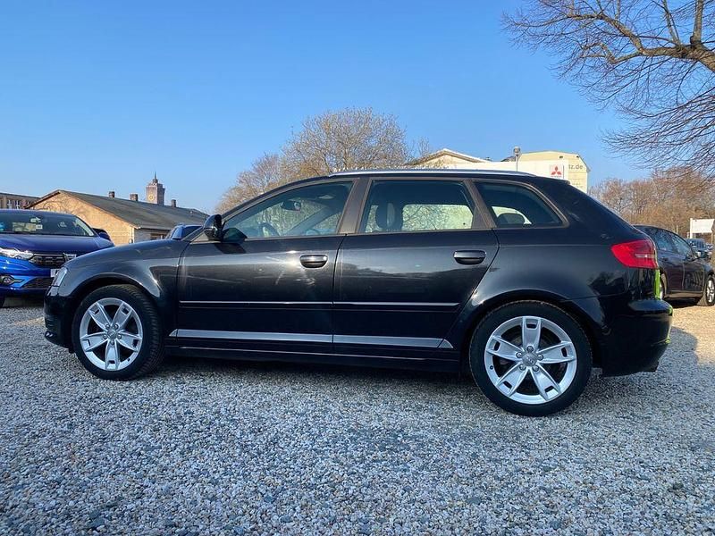 Gebraucht Audi A3 Ambiente 160 PS (117 kW) 2009 Schwarz Kleinwagen