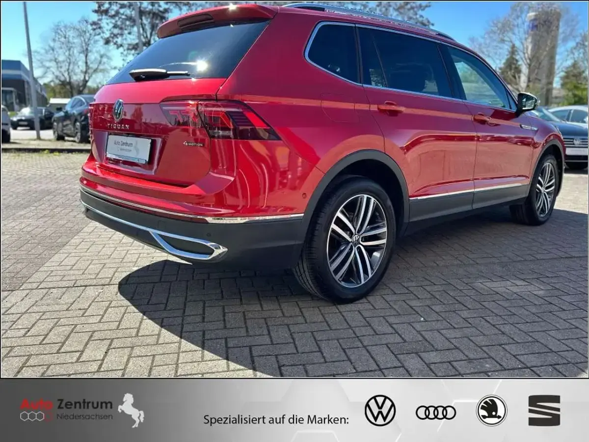 Gebraucht VW Tiguan Allspace Elegance 150 PS (110 kW) 2023 Kings red metallic SUV