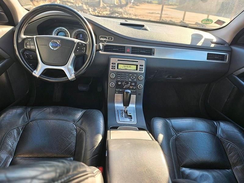 Gebraucht Volvo V70 205 PS (150 kW) 2010 Schwarz Kombi