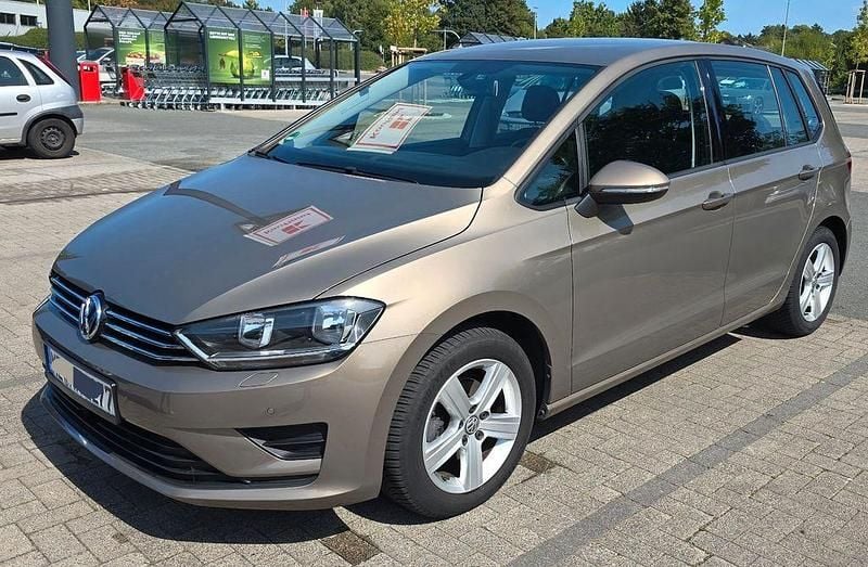 Gebraucht VW Golf Sportsvan 86 PS (63 kW) 2015 Gold Van / Kleinbus