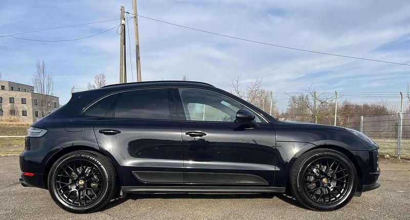 Gebraucht Porsche Macan Basis 245 PS (180 kW) 2021 Schwarz SUV