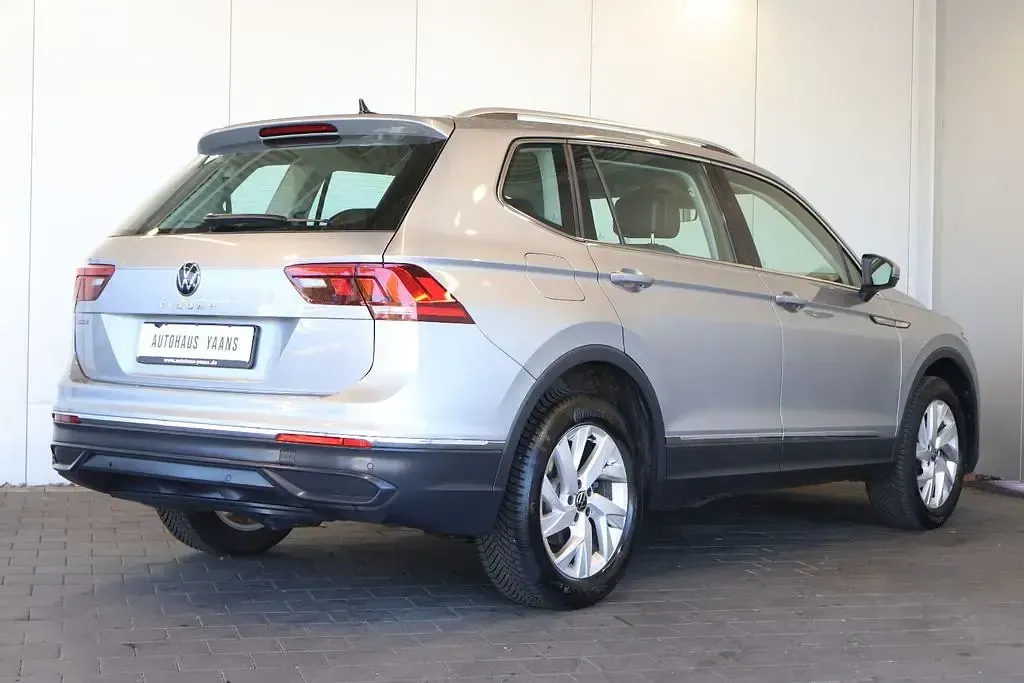 Gebraucht VW Tiguan Life 150 PS (110 kW) 2025 Silber SUV