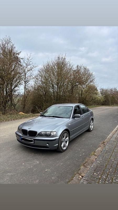 Gebraucht BMW 318 143 PS (105 kW) 2004 Silber Limousine