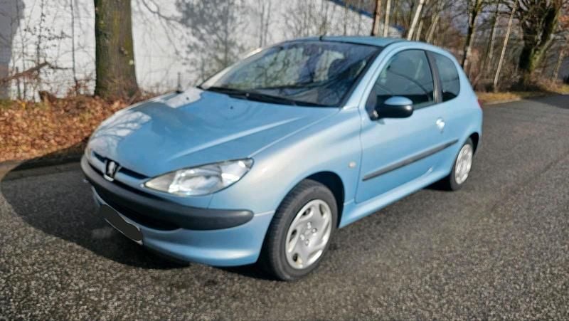 Gebraucht Peugeot 206 75 PS (55 kW) 2001 Kleinwagen