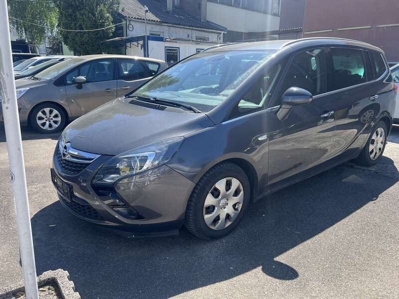 Karbongrau Gebraucht 2012 Opel Zafira Tourer Innovation Van / Kleinbus | 4.999 € (Guter Preis) - Bild 1/4